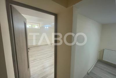 Garsoniera decomandata  renovata 32 mp utili in Sibiu - 11