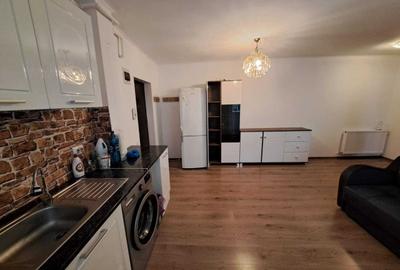 Apartament cu 2 camere decomandat în Florești