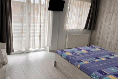 Vila Tunari/ Curte/ disponibila/ 2 locuri parcare - 2
