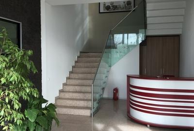Birouri / Showroom / depozit, 1532 mp utili, aut. ISU, 2001 mp teren, proprietar - 6