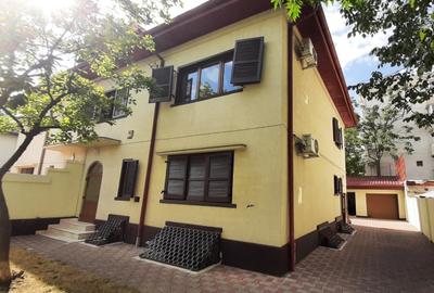 Zona Piata Alba Iulia vila clasica tip duplex D+P+1E+M, cartier rezidential - 1