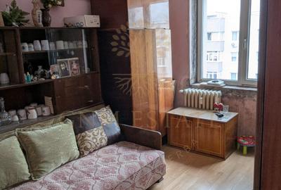 3 Camere Bloc Reabilitat Zona Ghencea - 10
