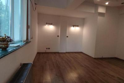 GM1742 P-ta Romană 120 mp Ideal pentru birouri, clinică, beauty - 9