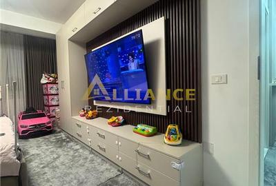 Apartament cu 2 camere decomandat, mobilat în Central