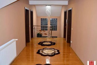 Vila de lux in Sagu - 9