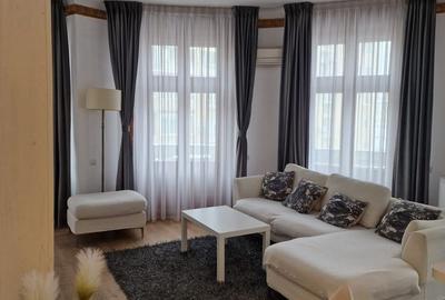 Apartament cu 2 camere decomandat în Victoriei