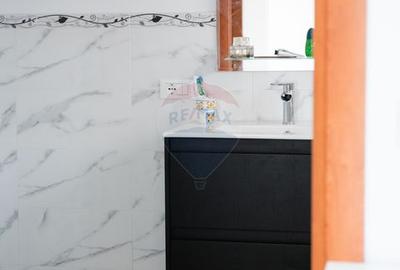 Casă / Vilă cu 5 camere de vânzare - 19