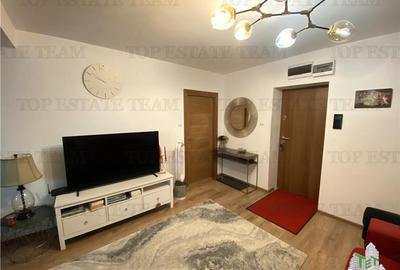 Apartament 3 camere de vanzare in zona Stefan cel Mare - 2