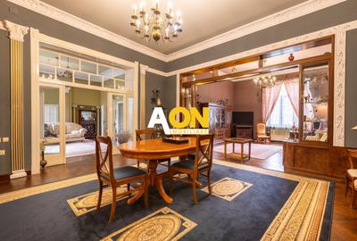 Casă individuală cu 6 camere în Central