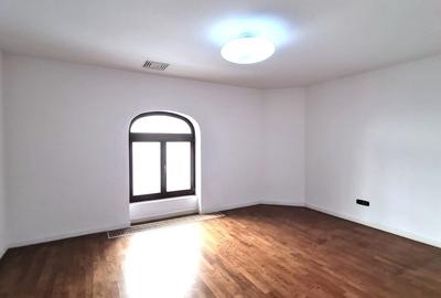 Vila interbelica - Universitate - Destinatii multiple - 10