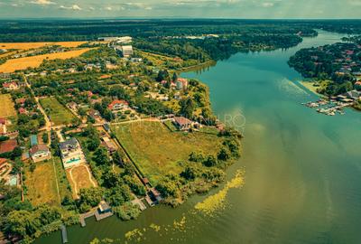 Casa superba cu vedere la lac in Izvorani – piscina, natura,si potential imens! - 1