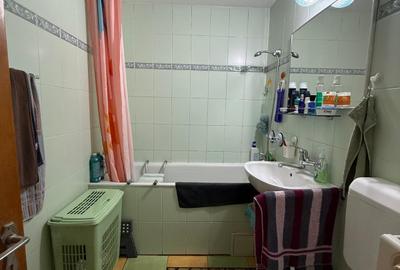 Apartament 3 camere structura decomandata,întrare Racadau - 9