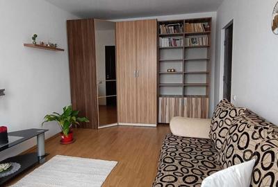Apartament cu 2 camere decomandat, cu loc de parcare, etaj intermediar, Astra - 1