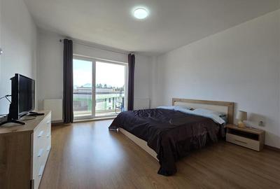 Apartament cu 2 camere semidecomandat, mobilat în Tractorul