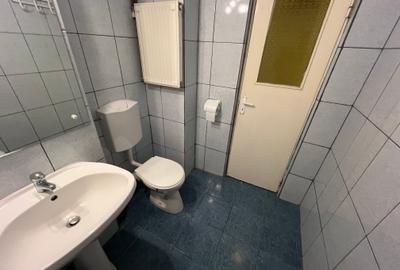 INCHIRIEZ apartament 3 camere decomandat,zona Strand - 11