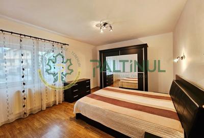 Apartament cu 4 camere decomandat, mobilat în Calea Poplăcii