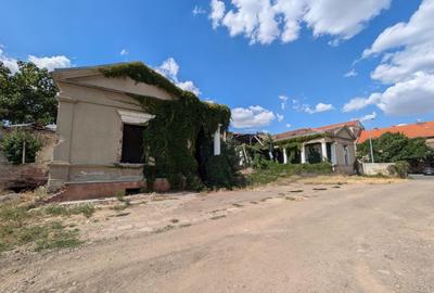 De vânzare teren 1.714 mp cu clădire monument istoric - 2