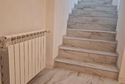 Piata Romana,  de inchiriat -5 camere, apartament nou in vila, parter, sect 1 - 5