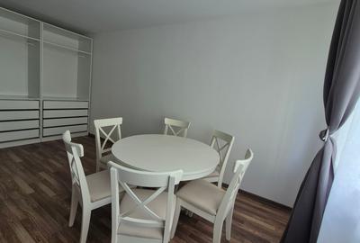 Apartament cu 2 camere decomandat, mobilat în Titan