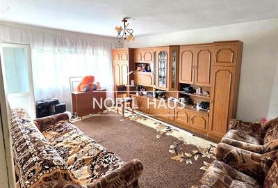 Apartament cu 3 camere decomandat în Est