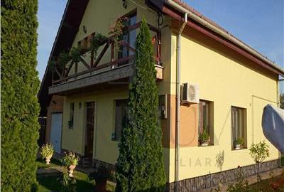 Casă individuală cu 4 camere în Moșnița Veche
