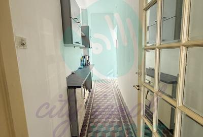 Eleganta, stil si mult potential intr-un apartament interbelic de 3 camere - 9