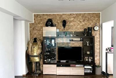 Apartament Ploiești, zona Centrala : 45m², 2 camere - 2