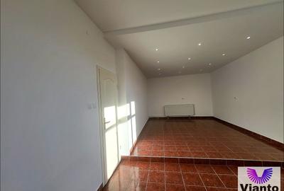 Spatiu comercial 80 mpu cu intrare din strada | Sibiu | Strand 2 - 4