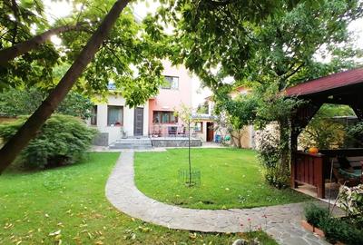 Casa - Vila -  Prelungirea Ghencea - -BUCURESTI- 450000E- 660MP TEREN-COMISION 0 - 2