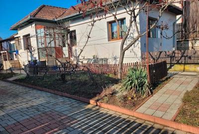 Casă individuală cu 3 camere în Dâmbul Rotund