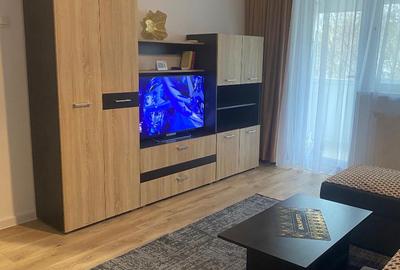 Apartament cu 2 camere decomandat, mobilat în Tomis Nord