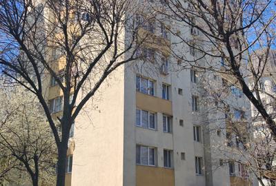 Apartament 3 Camere - Decomandat - Mobilat - Utilat - Emil Racovita - 1