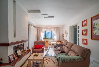 Vila cu 5 camere Sinaia, zonă liniștită, aproape de centrul statiunii - 4