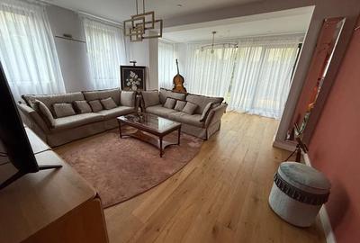 Apartament cu 3 camere în Dorobanți