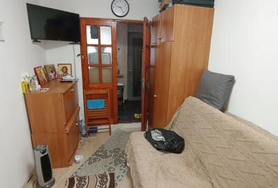 Garsonieră nedecomandată, mobilată în Podu Roș