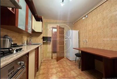 Apartament cu 4 camere decomandat, mobilat în Ștefan cel Mare