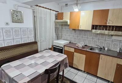 Apartament 3 camere  decomandat , mobilat - 3