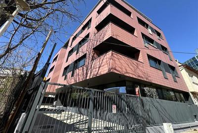 Spatiu de birou de inchiriat - 121 mp  - mentenanta inclusa - 13