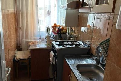 2 camere, cu imbunatatiri, 33 mp, Viziru 1 - 5