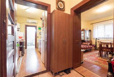 RECO, Casa cu dublu front, iesire la 2 strazi, Zona Iosia,  singur in curte, ter - 10