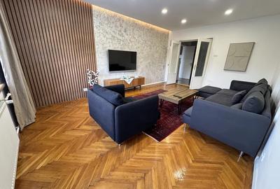 Apartament cu 4 camere decomandat în Aviatorilor