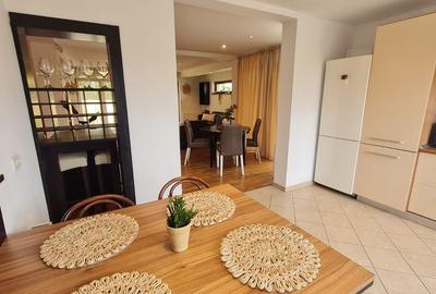 Vila spațioasă și recent renovată în Ghiroda! - 39