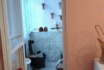 Apartament 3 camere liber la vanzare zona Vlahuta - 3