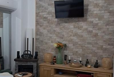 Unic proprietar vand Studio cochet renovat si mobilat in stil unic minimalist .. - 1