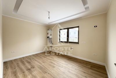 Duplex cu perete dublu, 4 camere si 3 bai finalizat, toate utilitatile - 7