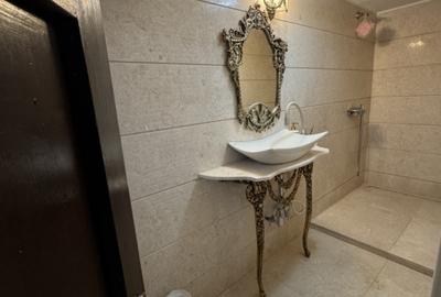 Vila tip duplex, zona Democratiei - 11