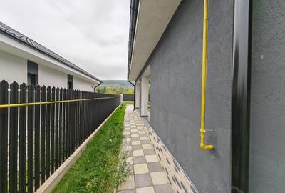 Casa la cheie, Hemeius - 3