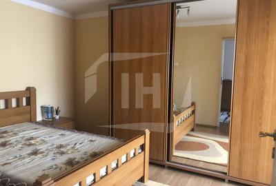 Apartament cu 3 camere decomandat, zona Manastur - 1