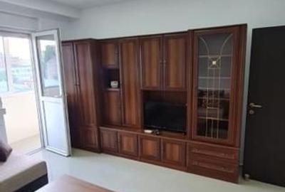 Garsonieră spațioasă de închiriat, Universitate, mobilat lux, centrală proprie - 4