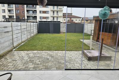 Vila 4 Camere | Sector 4 | 110mp | Curte | - 1